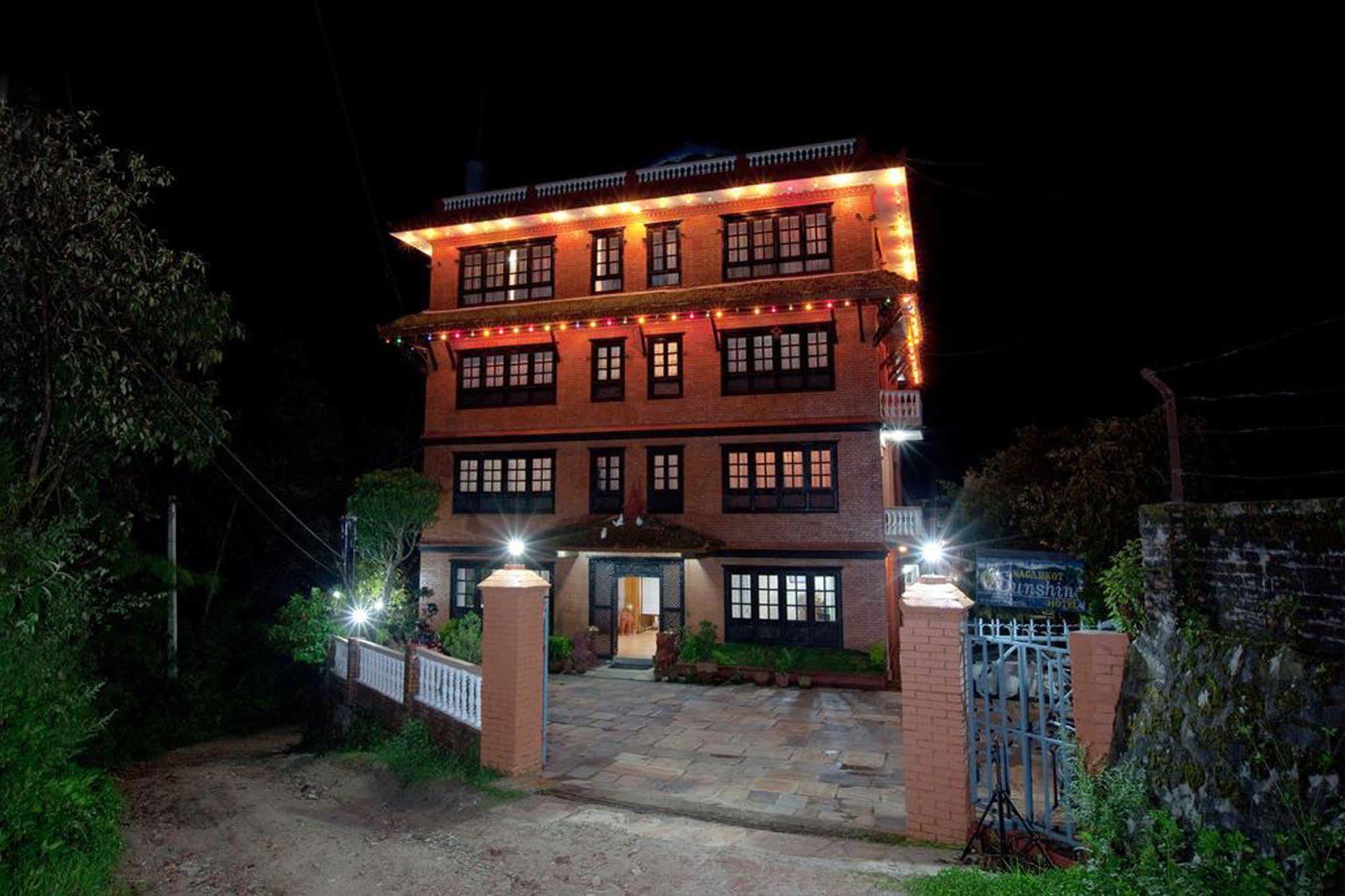 Nagarkot Sunshine Hotel Baluwapati Deupur Kültér fotó