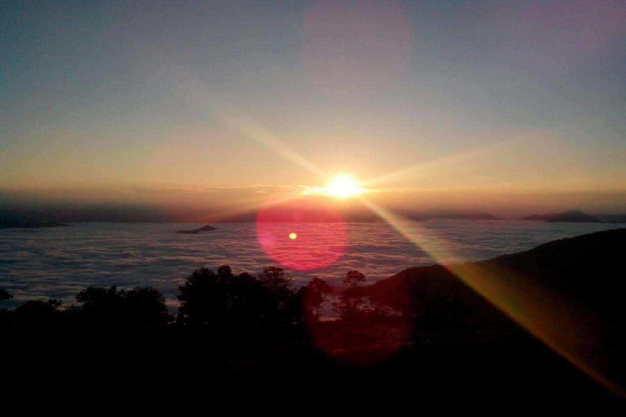 Nagarkot Sunshine Hotel Baluwapati Deupur Kültér fotó
