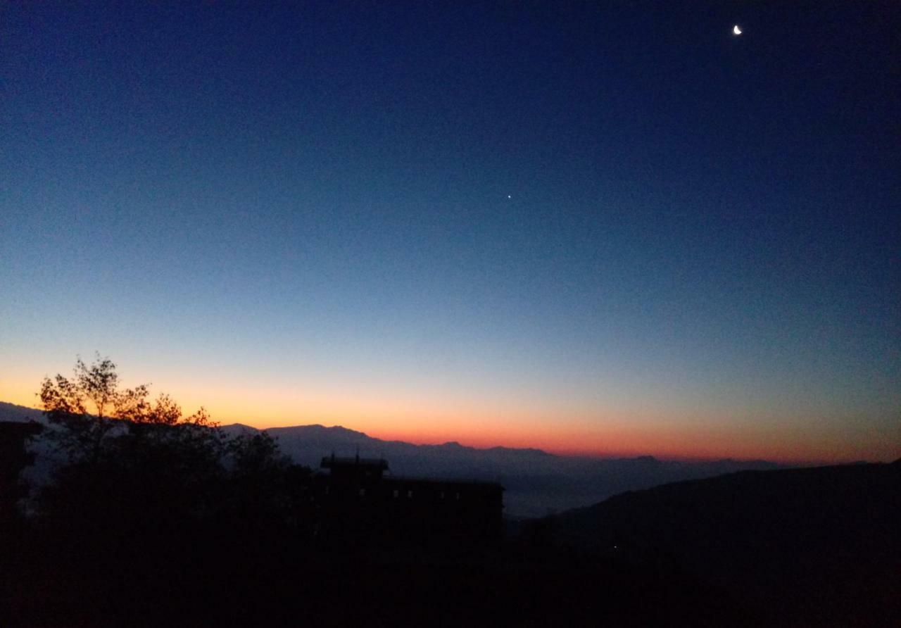 Nagarkot Sunshine Hotel Baluwapati Deupur Kültér fotó